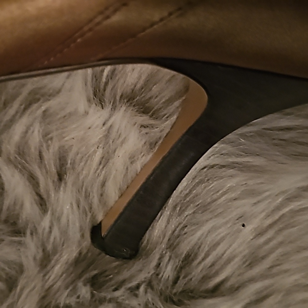 Comfortable Heels - image 4